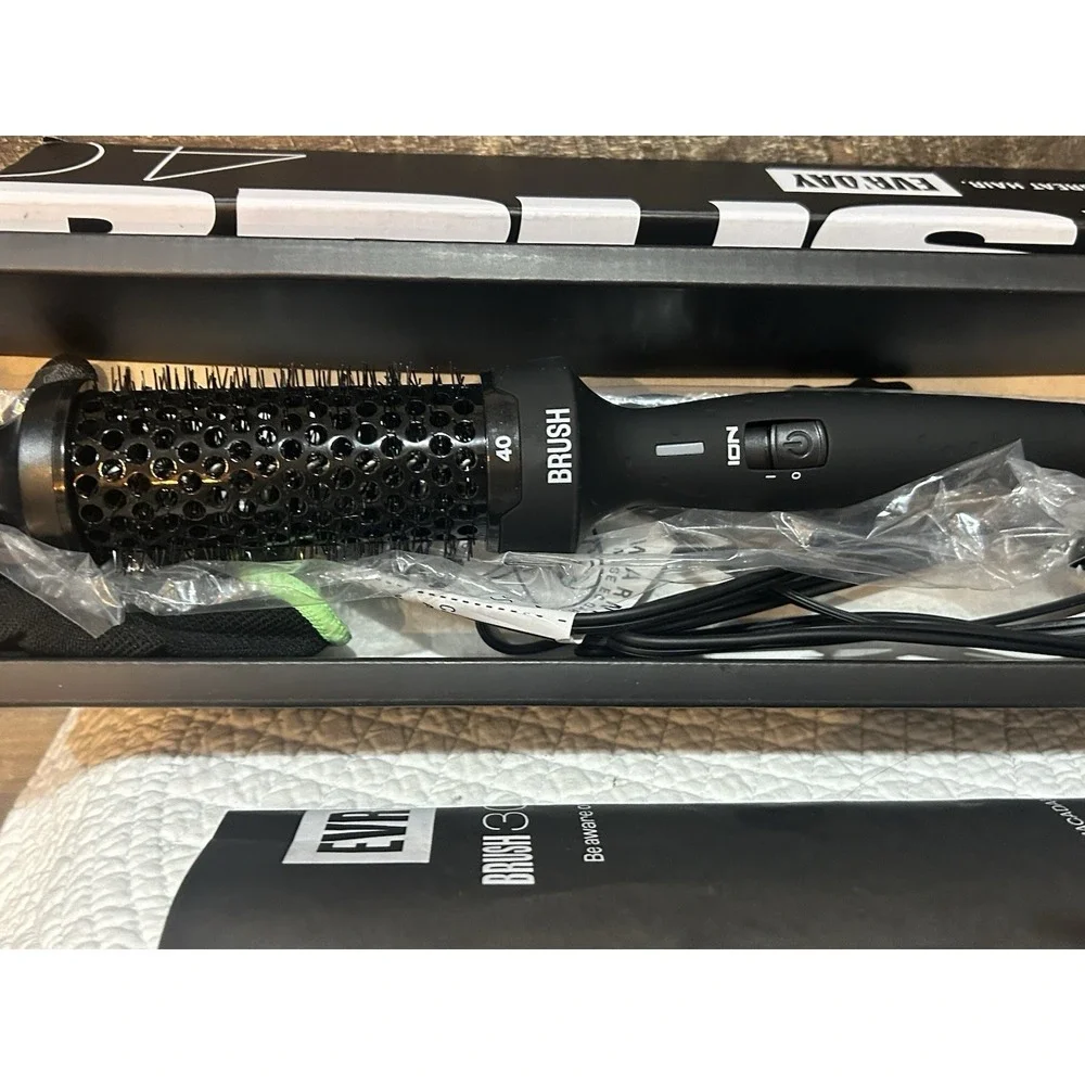 Evr'day Evryday Brush 30 mm Hot Styling Brush Macadamia Argan Oil Keratin‎ NIB